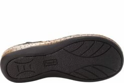 Jenna -THE WALKING COMPANY Sales 1581547722 3610005546721274 3 26639ac9 22bb 47e1 8151 7691f72a3dc5