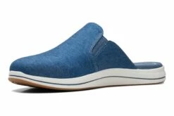 Clarks Breeze Shore -THE WALKING COMPANY Sales 3110 00135 1649 075 4 c6a979c2 82ba 4859 bf92 9bdc807b20b2