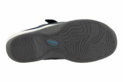 Arcadia 13 Arcadia -THE WALKING COMPANY Sales 3110 01184 2200 070 3