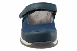 Arcadia 15 Arcadia -THE WALKING COMPANY Sales 3110 01184 2200 070 5