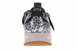 Virginia -THE WALKING COMPANY Sales 3210 01353 2136 015 6