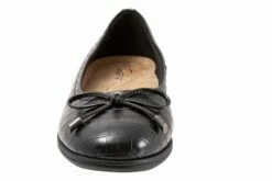 Dellis 14 Dellis -THE WALKING COMPANY Sales 3510 00749 2054 466 5