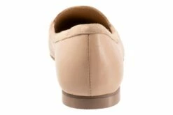 Hannah -THE WALKING COMPANY Sales 3510 00749 2270 318 5