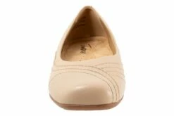 Sasha -THE WALKING COMPANY Sales 3510 00749 2327 022 4