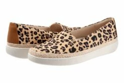 Accent -THE WALKING COMPANY Sales 3510 00749 6000 590 9