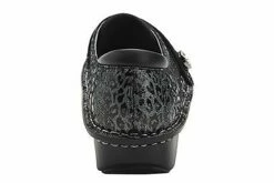 Brenna 11 Brenna -THE WALKING COMPANY Sales 3510 01351 2612 261 5