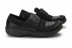 Traq Qwik 11 Traq Qwik -THE WALKING COMPANY Sales 3510 01351 5002 308 3