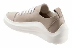 Rumour -THE WALKING COMPANY Sales 3510 01489 2122 148 8