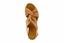 Madeleine 11 Madeleine -THE WALKING COMPANY Sales 3710 01254 2317 118 3