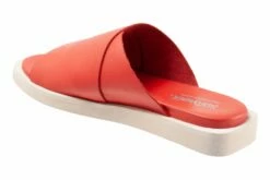 Kara -THE WALKING COMPANY Sales S2209 600 back34