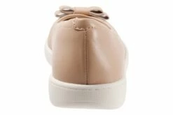 Avery 14 Avery -THE WALKING COMPANY Sales T2202 130 back