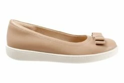 Avery 17 Avery -THE WALKING COMPANY Sales T2202 130 outside