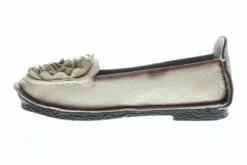 Dezi -THE WALKING COMPANY Sales Zoom 08c287d6 2811 4a2f b8a3 67742799e624